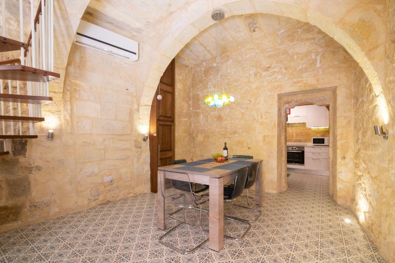 16 Lettings - Charming Character House Villa Birgu Luaran gambar